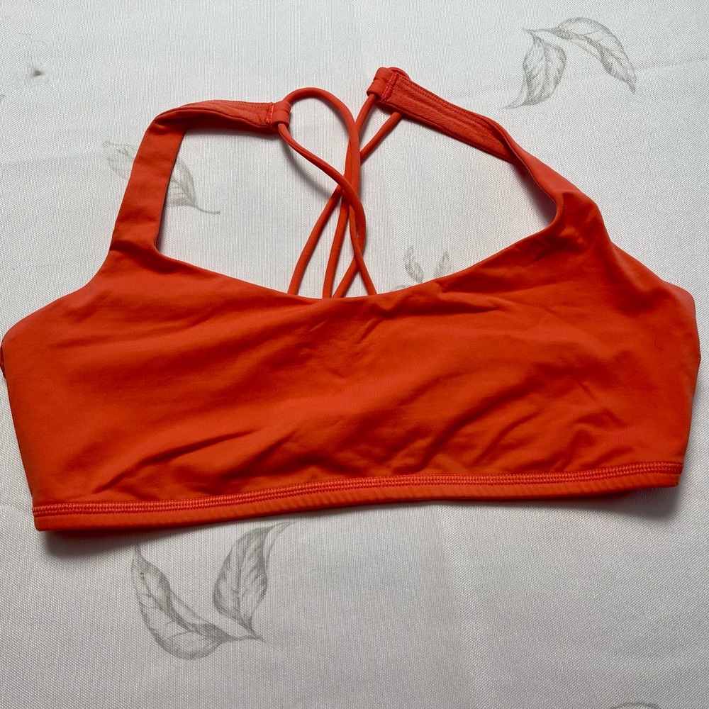 Lululemon Free to Be Sports Bra